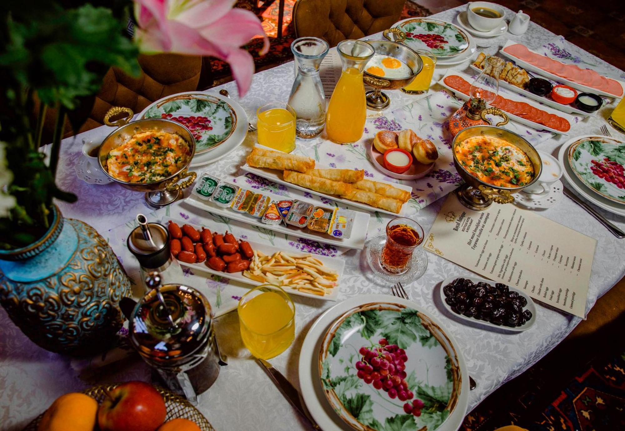 Royal Historical Boutique Hotel Baky Esterno foto